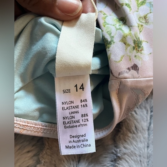 Milea Desert Rose Frill One Piece - Picture 11 of 13